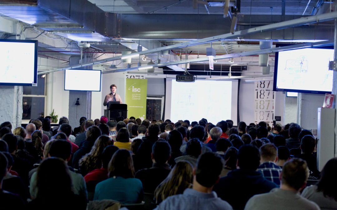Randall Munroe, Author of “Thing Explainer,” Comes to 1871 to Talk in Simple Terms